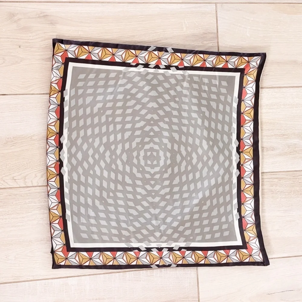 WEST ELM Gray Neutral Silk GEOMETRIC Pillow Cover Linen Cotton Reverse 20” X 20”